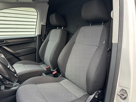 Volkswagen Caddy Maxi 12 of 26