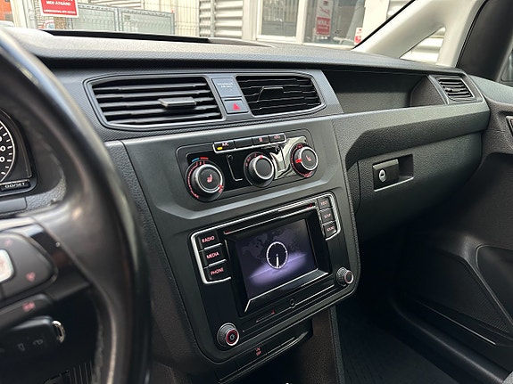 Volkswagen Caddy Maxi 15 of 26