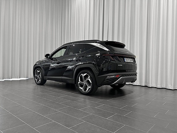 Hyundai Tucson 3 of 16