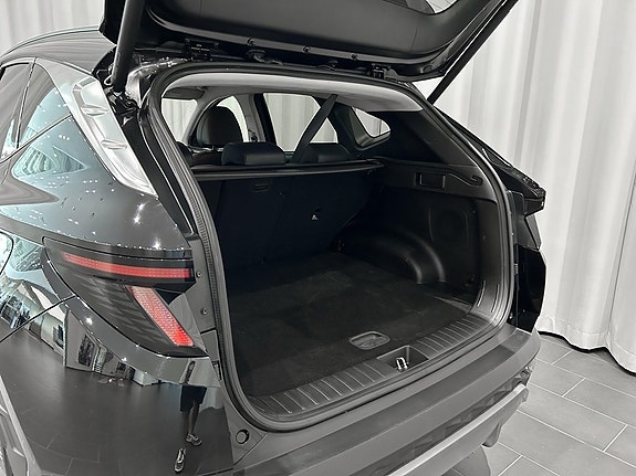 Hyundai Tucson 4 of 16
