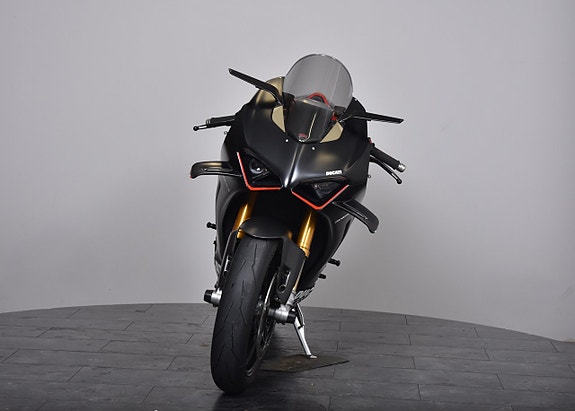 Ducati PANIGALE V4 SP2 /AKRAPOVIC HELS /RIZOMA! 2 of 19