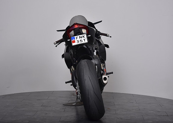 Ducati PANIGALE V4 SP2 /AKRAPOVIC HELS /RIZOMA! 6 of 19