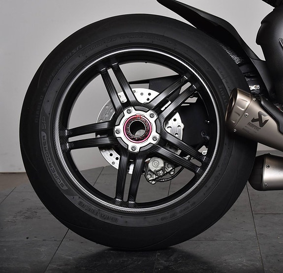 Ducati PANIGALE V4 SP2 /AKRAPOVIC HELS /RIZOMA! 11 of 19