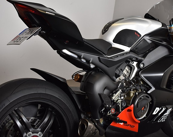 Ducati PANIGALE V4 SP2 /AKRAPOVIC HELS /RIZOMA! 15 of 19
