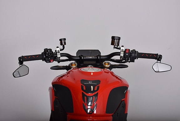 Ducati STREETFIGHTER V2 S /FULL TERMI /KOLFIBER 18 of 19