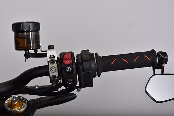 Ducati STREETFIGHTER V2 S /FULL TERMI /KOLFIBER 17 of 19