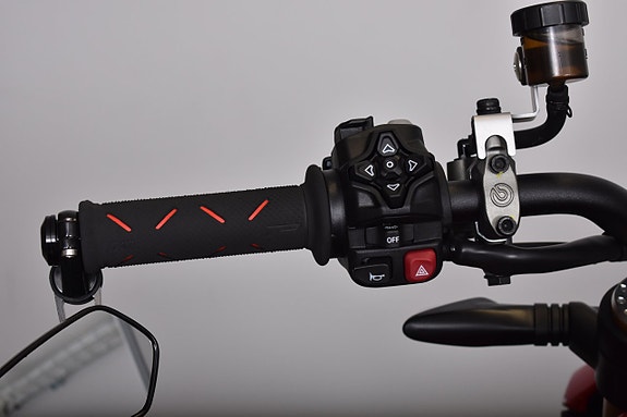 Ducati STREETFIGHTER V2 S /FULL TERMI /KOLFIBER 16 of 19