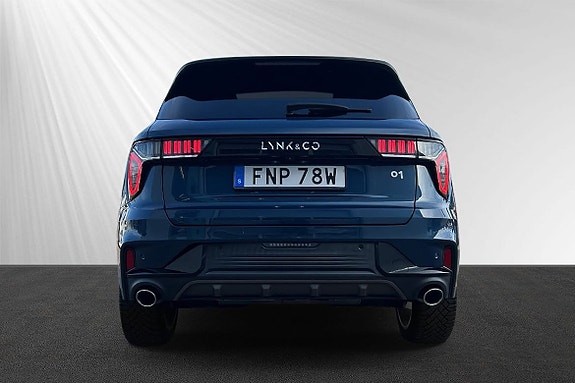 Lynk & Co 01 2 of 10