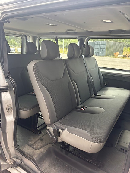 Opel Vivaro 7 of 8