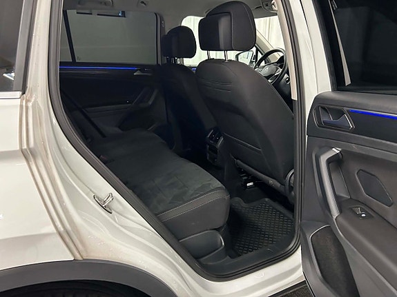 Volkswagen Tiguan 10 of 18