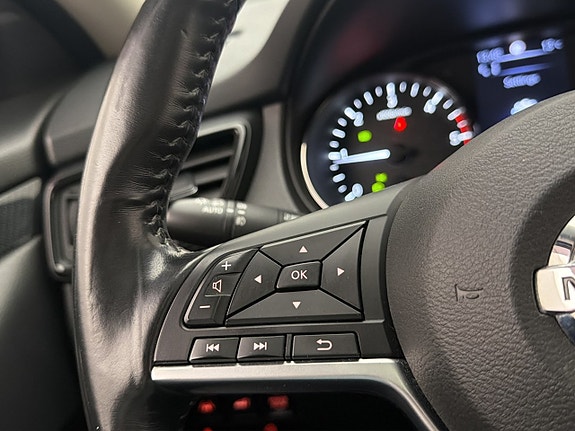 Nissan X-Trail 14 of 30