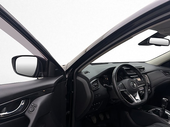Nissan X-Trail 9 of 30