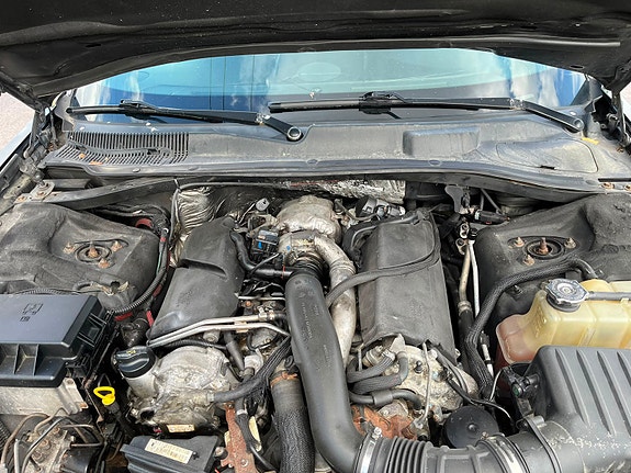 Chrysler 300C 9 of 11