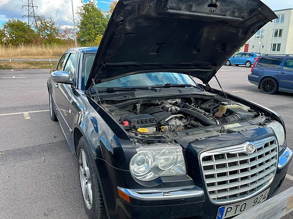 Chrysler 300C 4 of 11