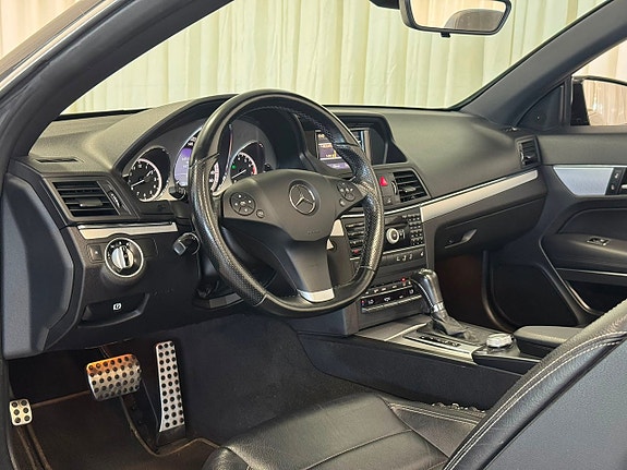 Mercedes-Benz E200 12 of 25