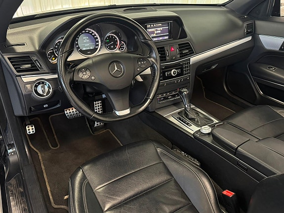 Mercedes-Benz E200 7 of 25