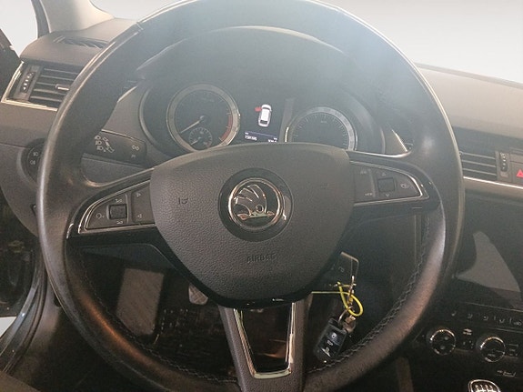 Skoda Octavia 13 of 20