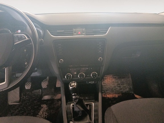 Skoda Octavia 11 of 20