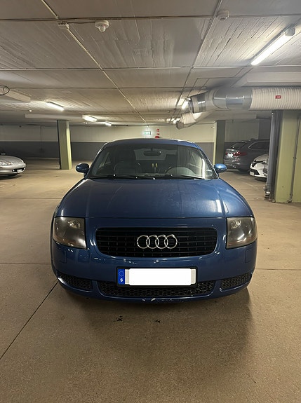 Audi TT 2 of 10