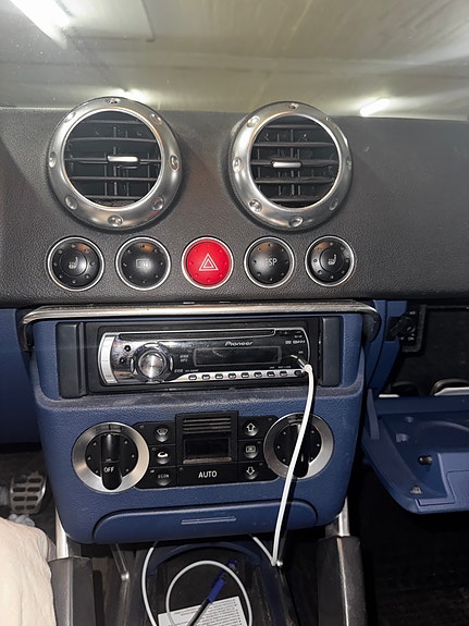 Audi TT 8 of 10
