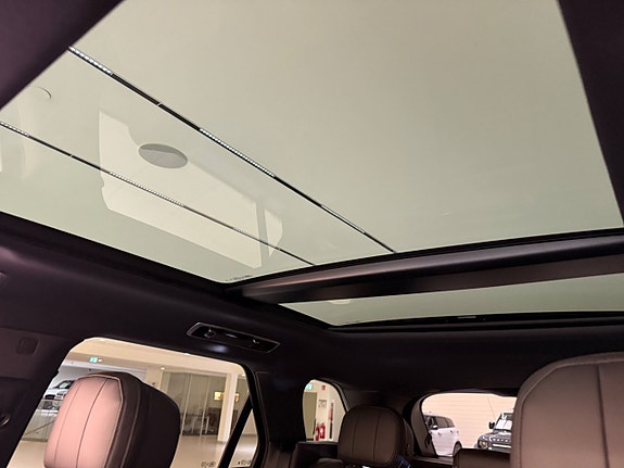 Land Rover Range Rover Sport 16 of 24
