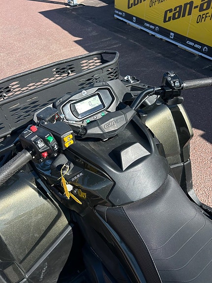Can-Am Outlander 650 XU+ Momsad 6 of 6