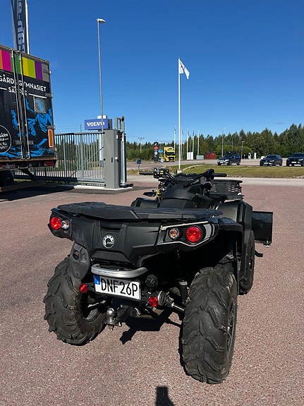 Can-Am Outlander 650 XU+ Momsad 4 of 6
