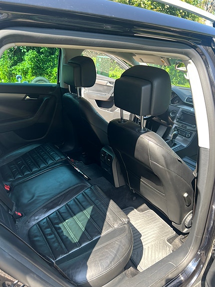 Volkswagen Passat 5 of 6