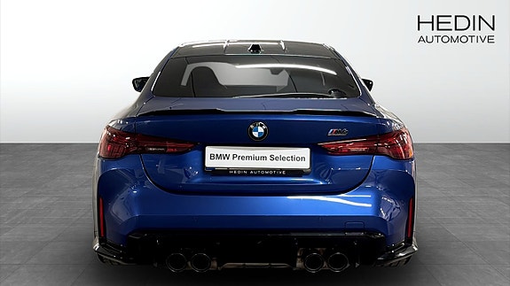 BMW M4 7 of 12