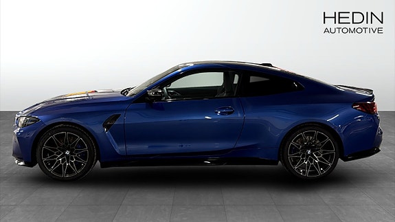 BMW M4 6 of 12