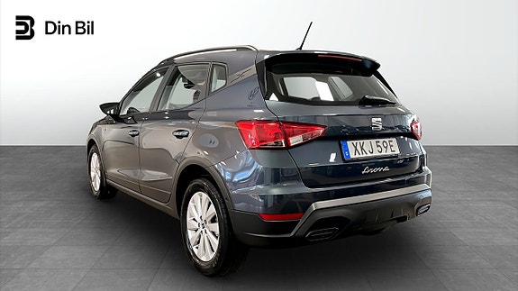 Seat Arona 3 of 12