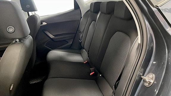 Seat Arona 11 of 12