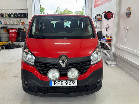 Renault Trafic 4 of 7