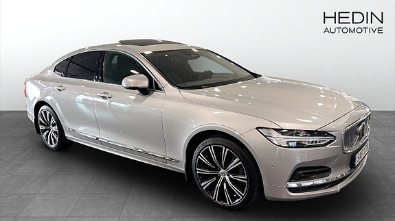 Volvo S90 2 of 11