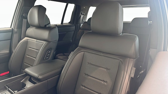 Hyundai Santa Fe 15 of 18