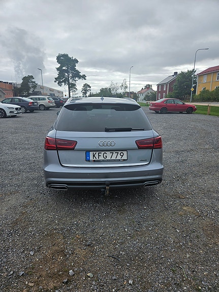 Audi A6 4 of 6