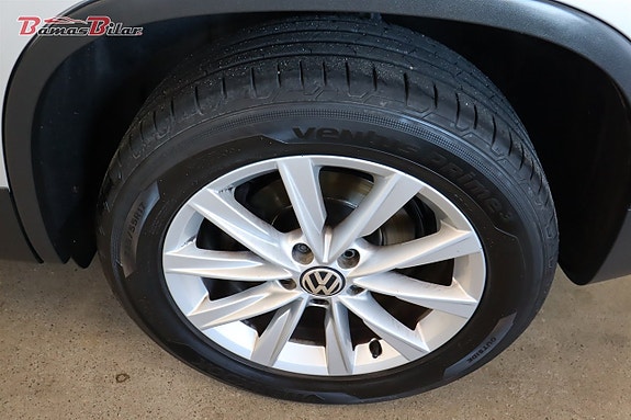 Volkswagen Tiguan 17 of 18