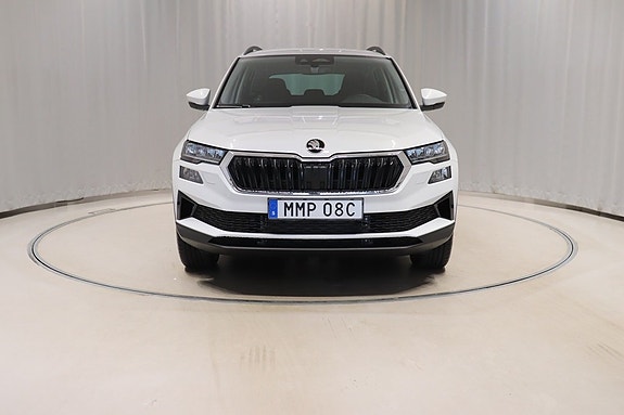 Skoda Karoq 2 of 10