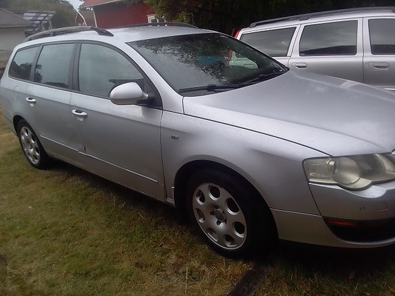 Volkswagen Passat 3 of 3