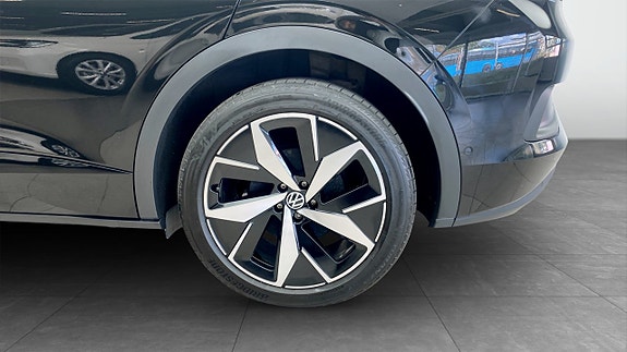 Volkswagen ID.4 GTX 7 of 14