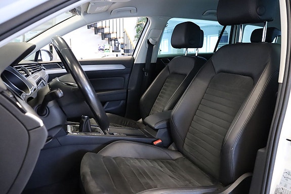 Volkswagen Passat 11 of 14