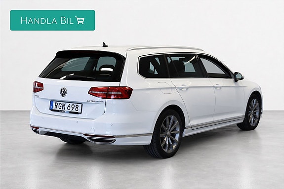 Volkswagen Passat 4 of 14