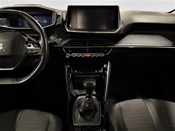 Peugeot 208 4 of 9