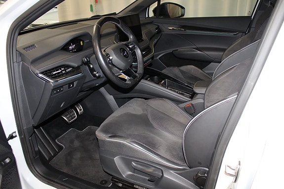 Skoda Enyaq 23 of 30
