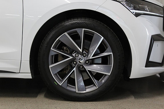 Skoda Enyaq 14 of 30