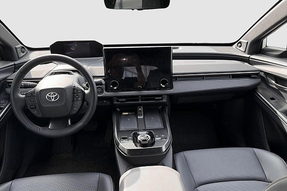 Toyota bZ4X 9 of 11