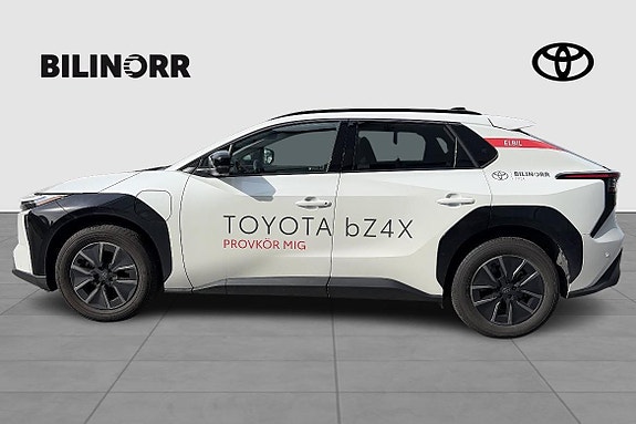 Toyota bZ4X 3 of 11