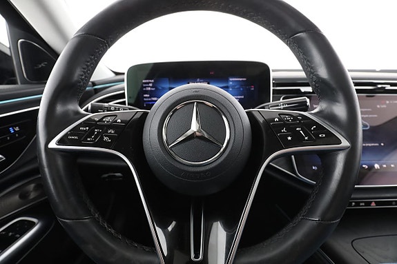 Mercedes-Benz E300 de 19 of 30