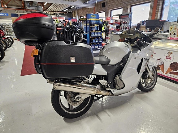 Honda CBR1100XX 6 of 6