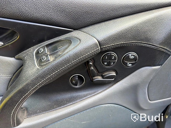 Mercedes-Benz SL500 26 of 27